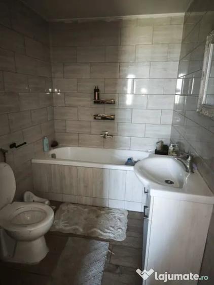 Casă cu 2 camere cu Teren 5567 Mp în Frătăuții Vechi