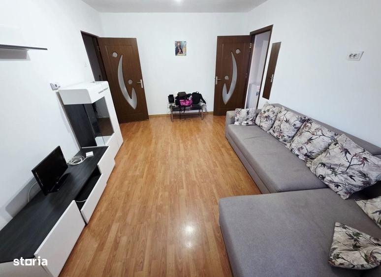 Apartament cu 3 camere în Alexandru cel Bun