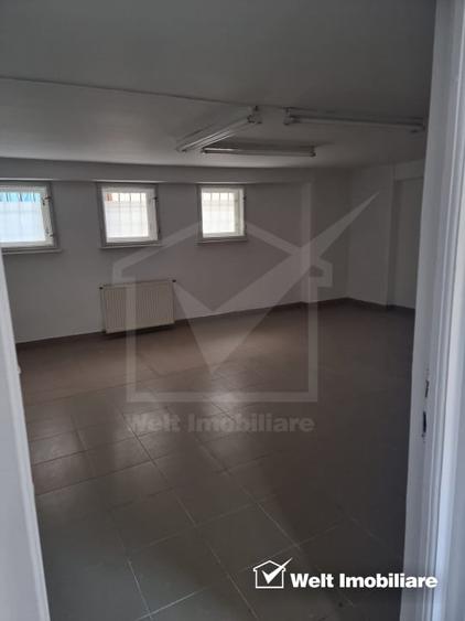 Casă individuală cu 14 camere cu Canalizare în Zorilor