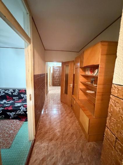 Apartament cu 3 camere decomandat în C5