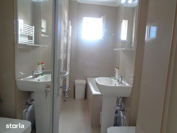 Apartament 2 camere renovat, termoteca ,baie cu geam, etaj 2 ,VLAICU - 15