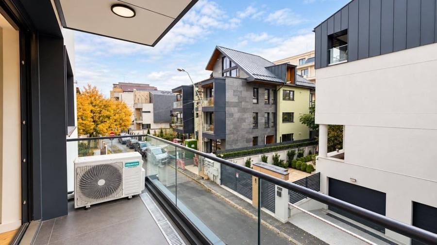 Apartament cu 2 camere decomandat în Herăstrău