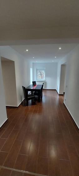 Apartament cu 3 camere decomandat în Drumul Carului