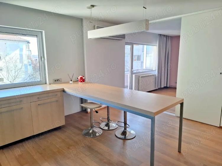 Apartament cu 2 camere decomandat în Bucovina