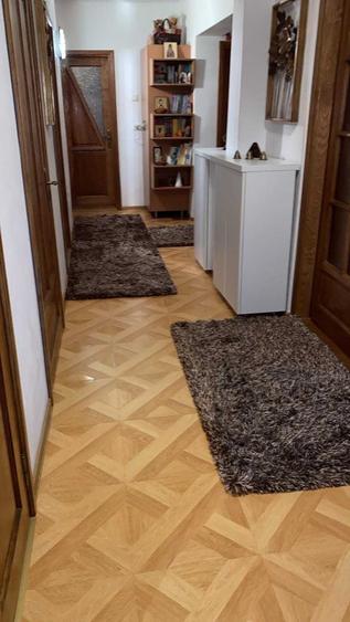 Inchiriez apartament 4 camere - 2