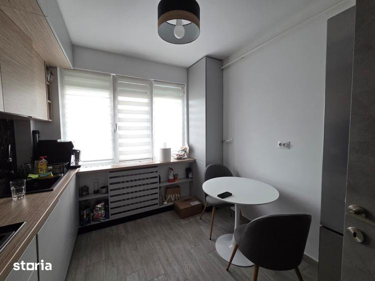 Apartament de vanzare, 3 camere, decomandat, 72 mp, Alexandru cel Bun - 10