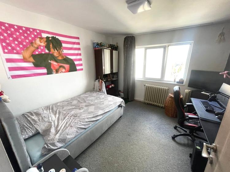 Apartament cu 3 camere, mobilat în Cetate