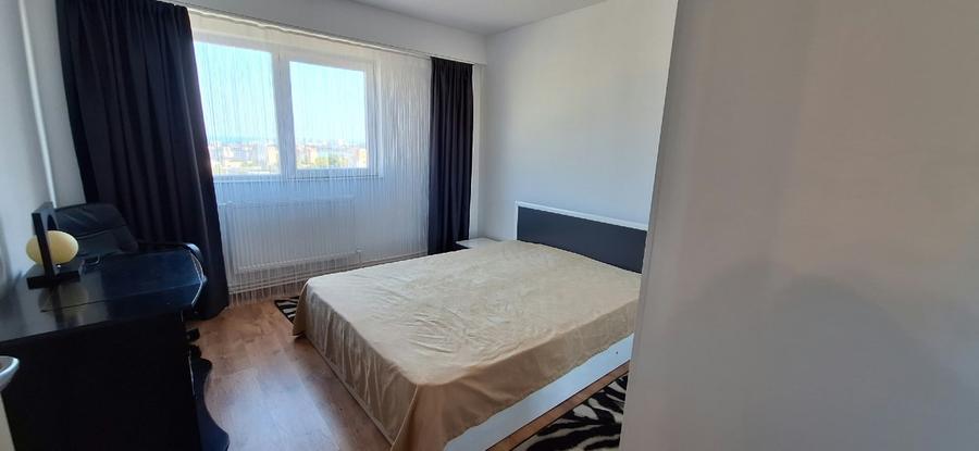 Apartament cu 3 camere decomandat în Tomis III
