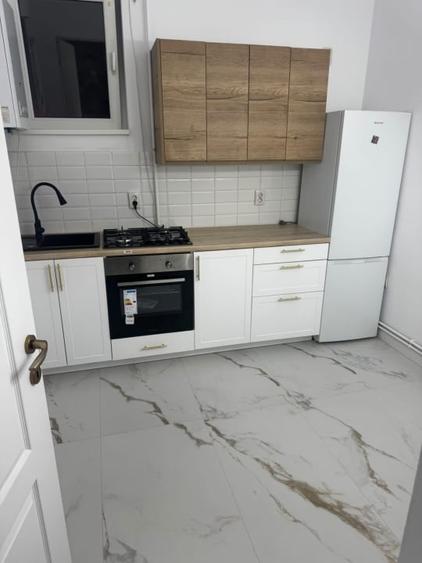 Apartament cu 2 camere semidecomandat în Bună Ziua