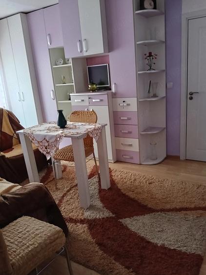 Apartament cu 4 camere nedecomandat în Central