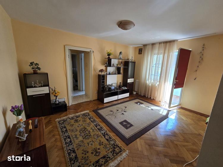 Apartament cu 2 camere semidecomandat în Astra