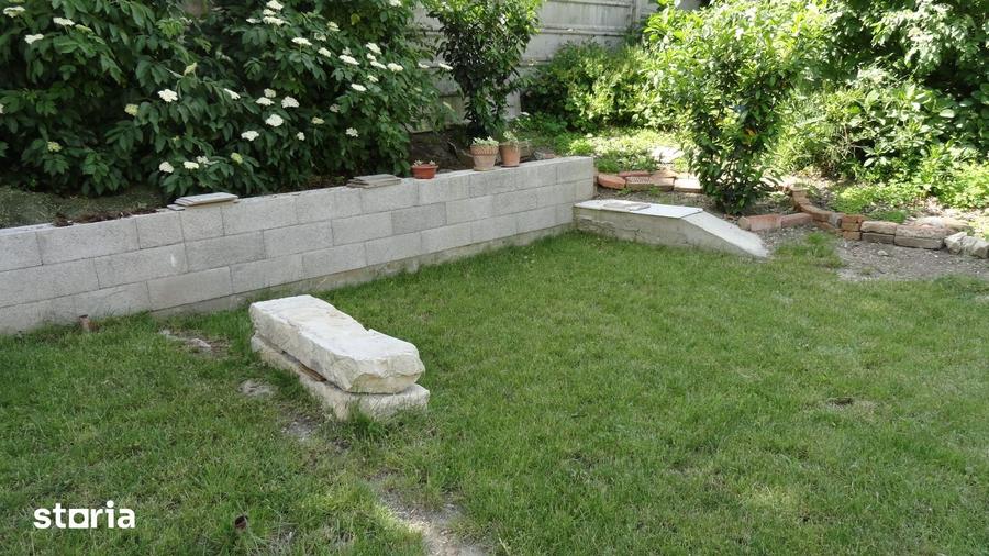 Casă cu 3 camere cu Teren 300 Mp în Central