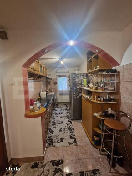 Apartament cu 3 camere decomandat în Ipotești