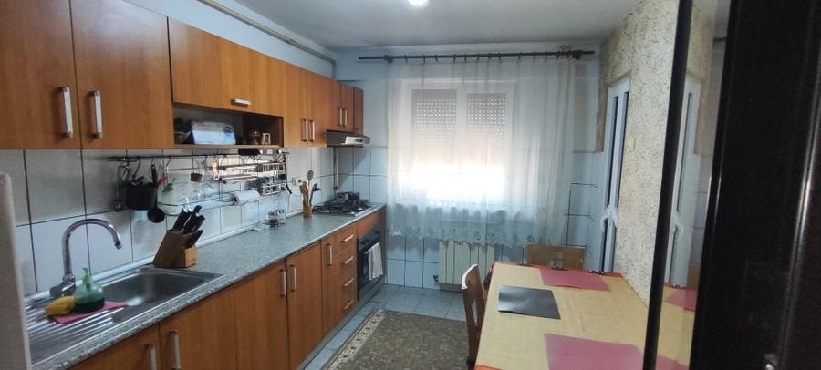 Apartament cu 2 camere semidecomandat în Găvana