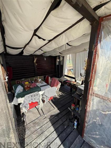 Casă cu 6 camere cu Canalizare în Central