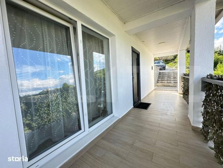 Casă cu 4 camere cu Teren 1660 Mp în Vulcan