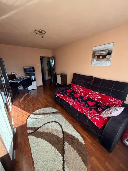 Apartament cu 2 camere decomandat în Electroprecizia