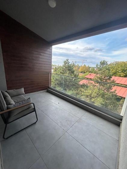 Casă cu 5 camere cu Teren 50 Mp în Pipera