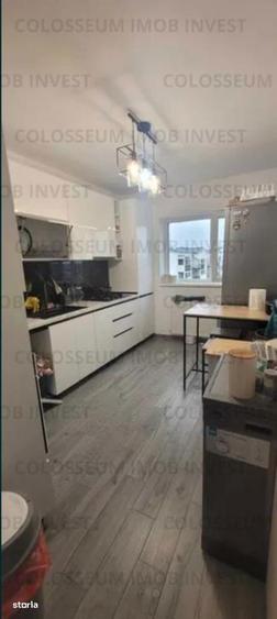 Apartament cu 3 camere decomandat în Tractorul