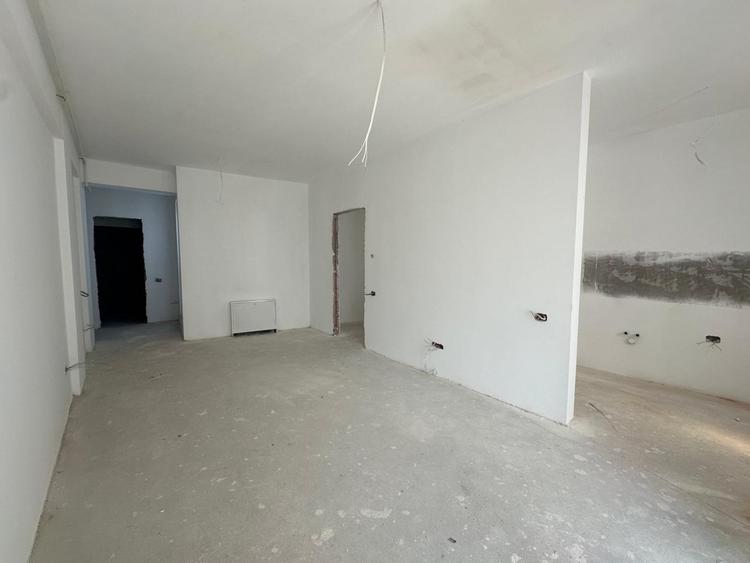 Apartament cu 2 camere semidecomandat în Eminescu