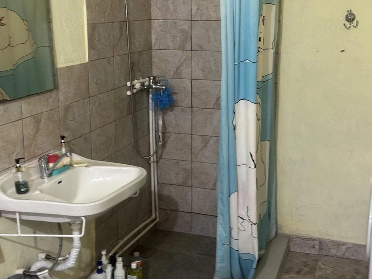 Casă cu 3 camere cu Teren 2560 Mp în Oșorhei