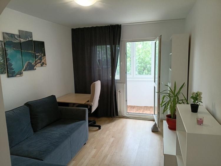 Apartament cu 3 camere decomandat în Orizont