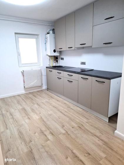 Apartament cu 3 camere în Broșteni