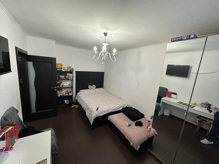 Apartament cu 2 camere decomandat, mobilat în Berceni