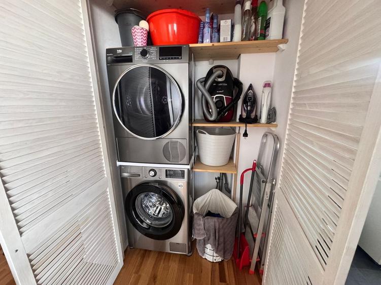 Apartament cu 3 camere decomandat, mobilat în Șelimbăr