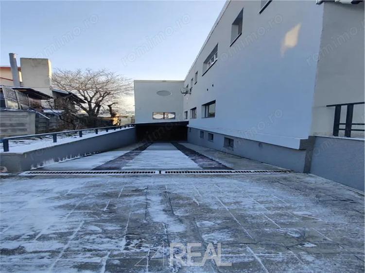 Spațiu comercial, în Iancului