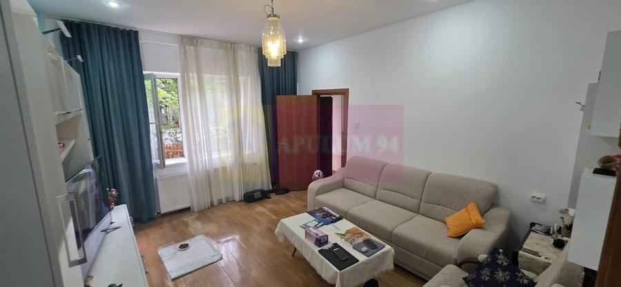 Apartament 2 camere de vanzare in Sinaia - 1