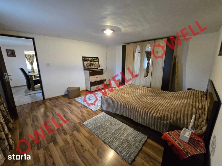 Casă cu 4 camere cu Teren 3233 Mp în Central