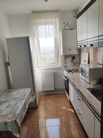 Apartament cu 2 camere semidecomandat în Exterior Vest