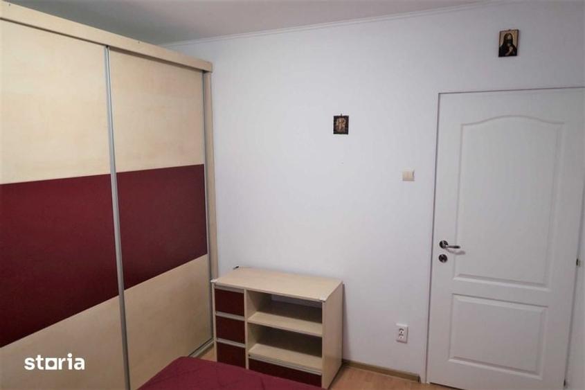 Apartament cu 3 camere decomandat în Ghencea