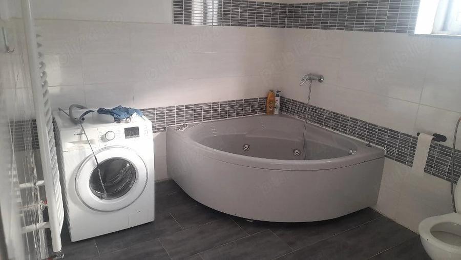Casă cu 2 camere cu Teren 30 Mp în Central