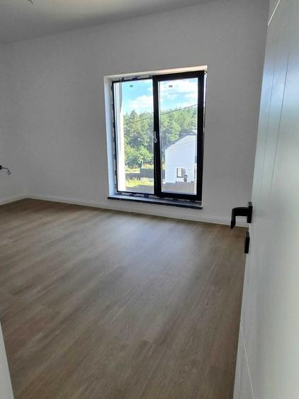 Casă cu 4 camere în Trivale