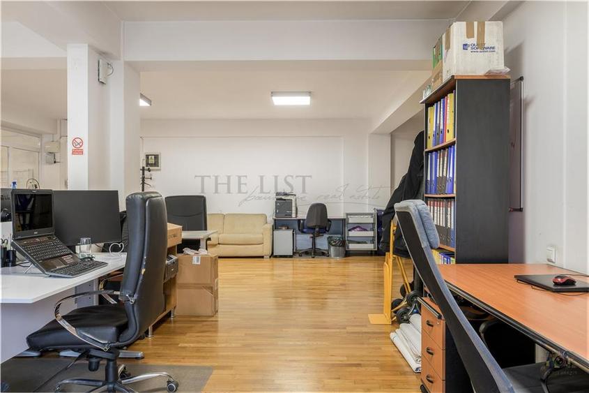 Apartament cu 4 camere decomandat, mobilat în Arcul de Triumf