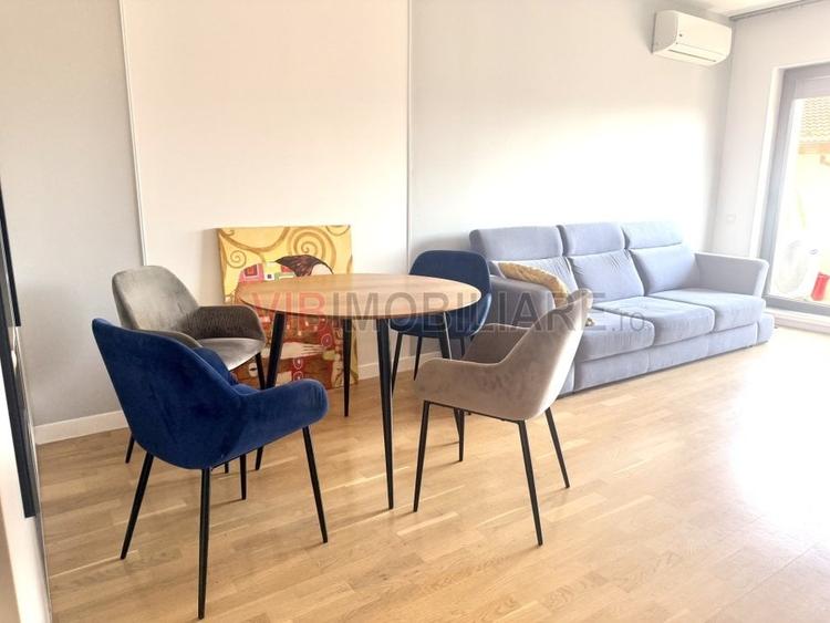Apartament cu 3 camere decomandat în Grivița