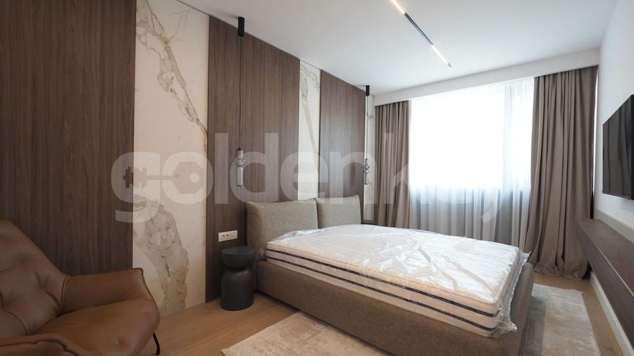 Apartament cu 4 camere semidecomandat, mobilat în Aviatorilor