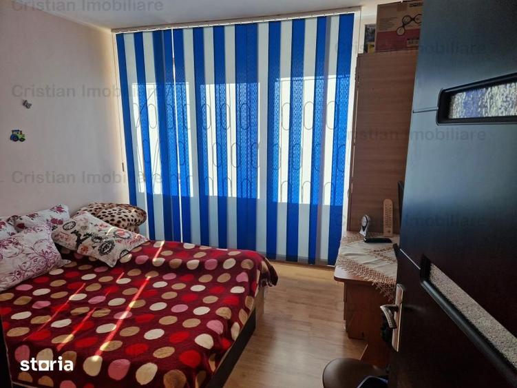 Apartament cu 2 camere semidecomandat în Școlilor