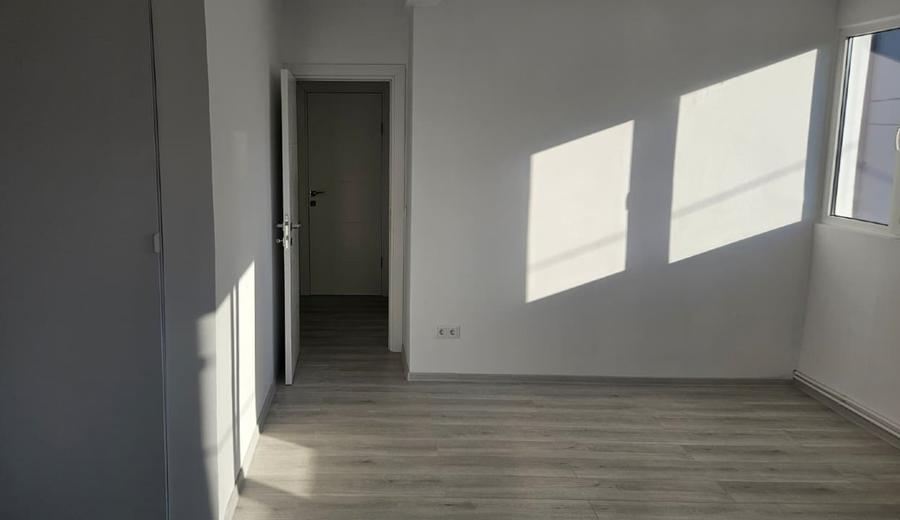 Casă individuală cu 3 camere cu Canalizare în Central