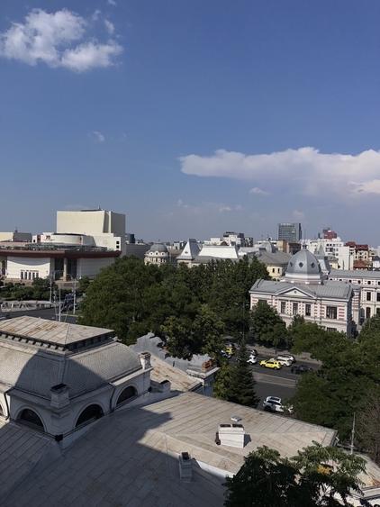 Apartament cu 2 camere decomandat, mobilat în Universitate