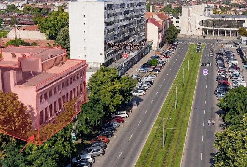 Spațiu comercial, de 1,000 mp, în Nord