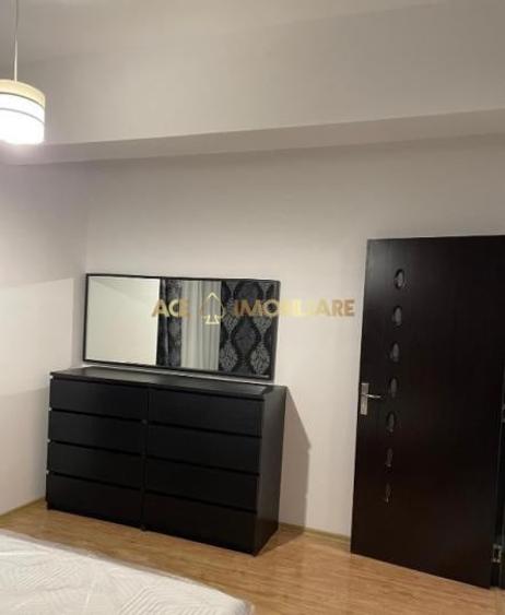 Apartament cu 2 camere decomandat, mobilat în Decebal