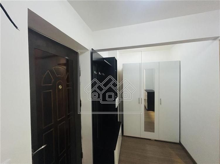 Apartament cu 2 camere decomandat în Hipodrom 1
