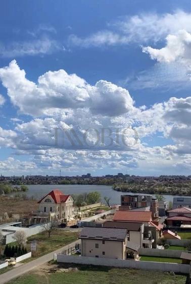 Apartament cu 3 camere decomandat în Nord