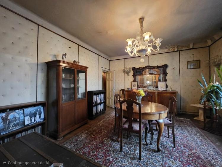 Apartament cu 5 camere decomandat în P-ța Universității