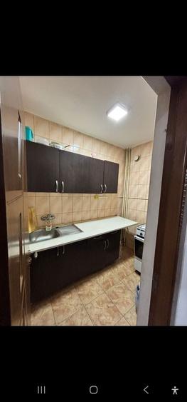 Garsonieră decomandată în Craiovei