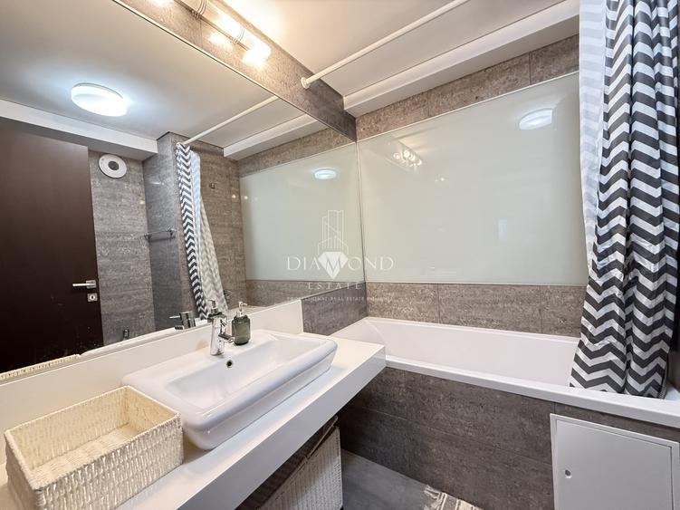 Apartament cu 3 camere decomandat în Aviației