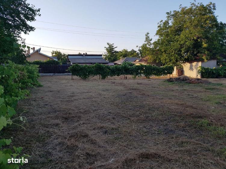 Teren de 700 mp, în Nord